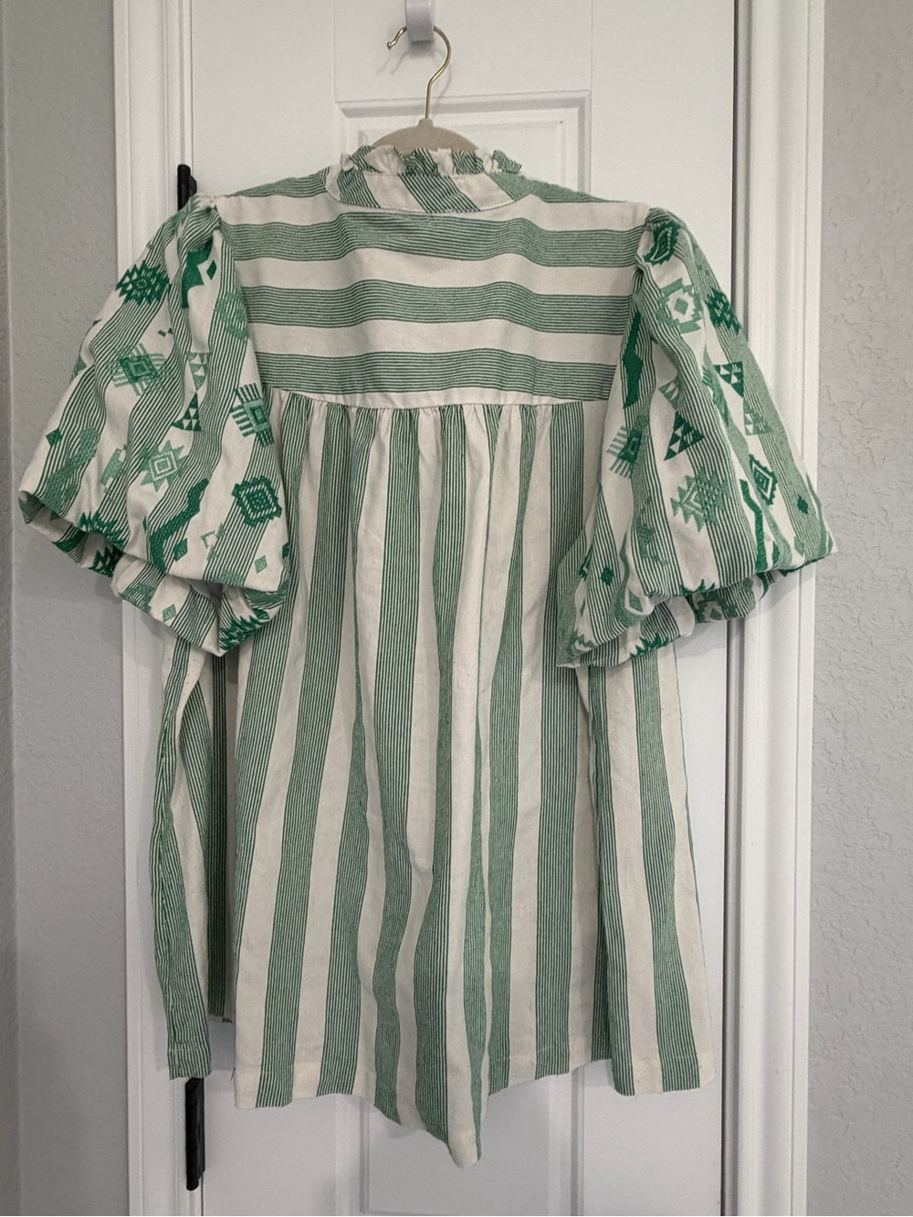 Umgee Green and White Striped Tunic Top - Picture 2 of 3